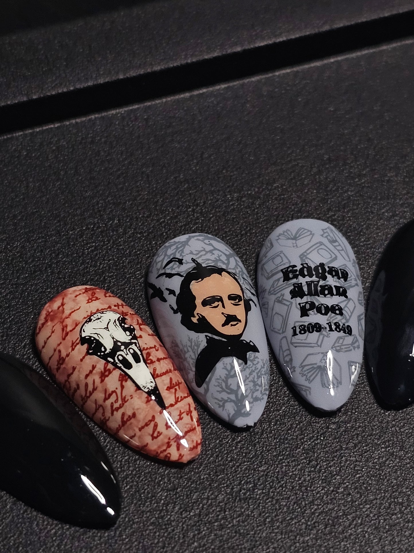 Poe: Press on Nails
