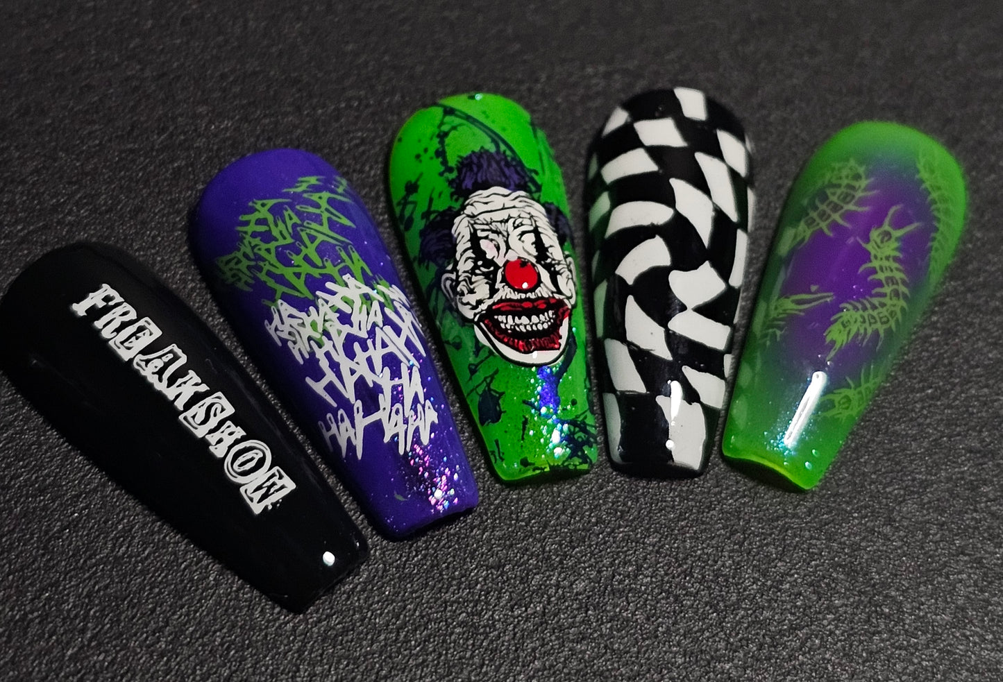 Freakshow: Press on Nails