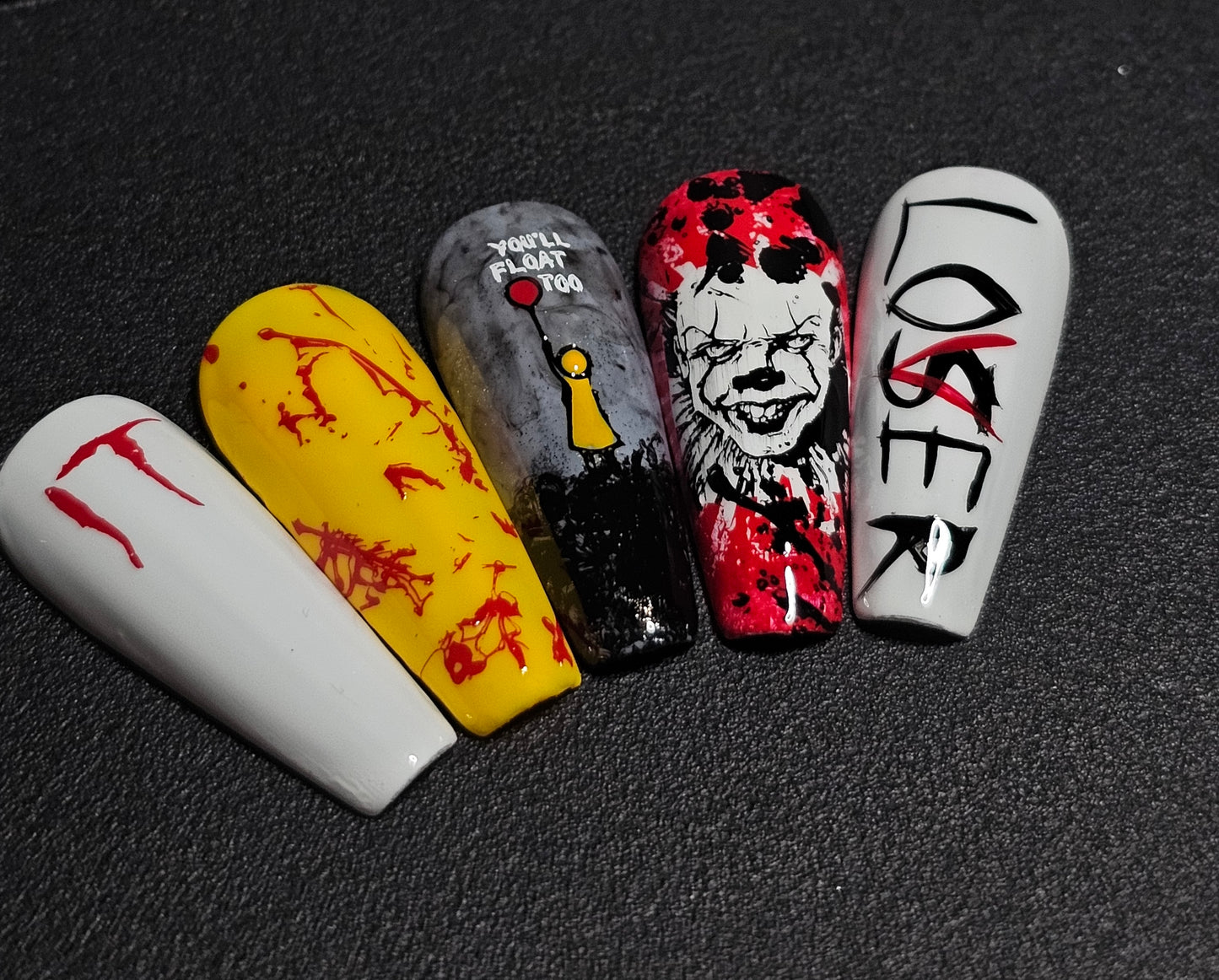 Killer Clown: Press on Nails