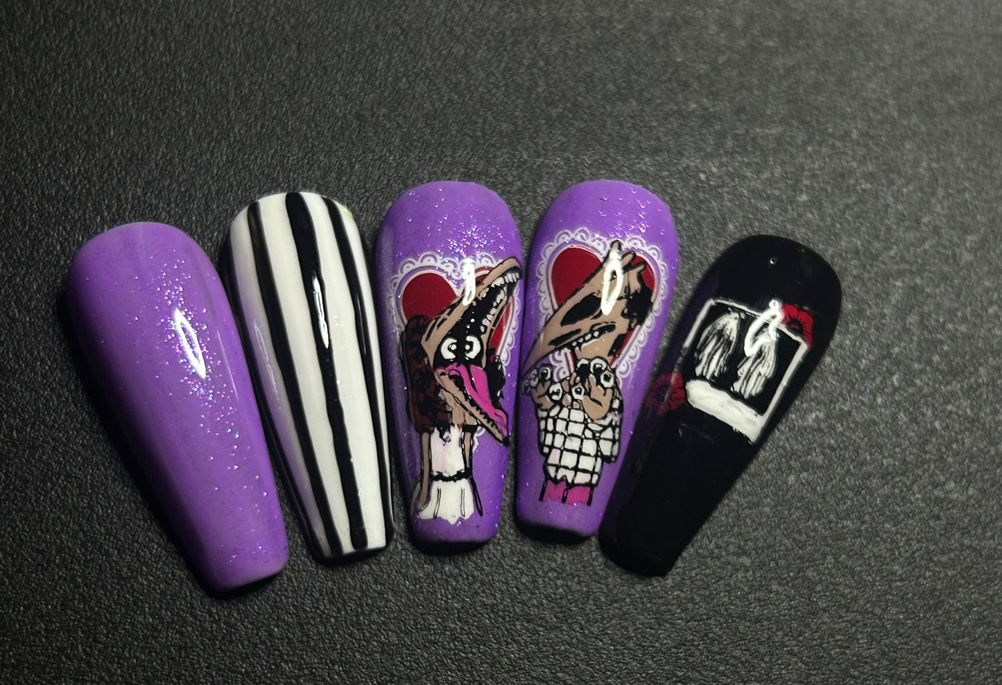 Eyes 4 u: Press on Nails