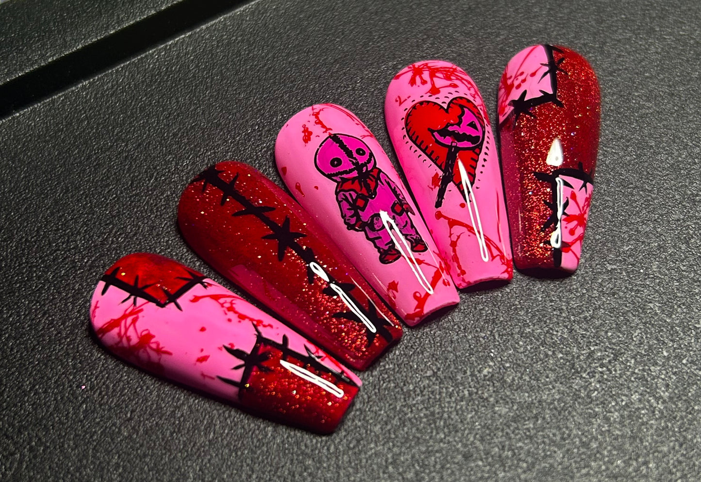 Sucker 4 you: Press on nails
