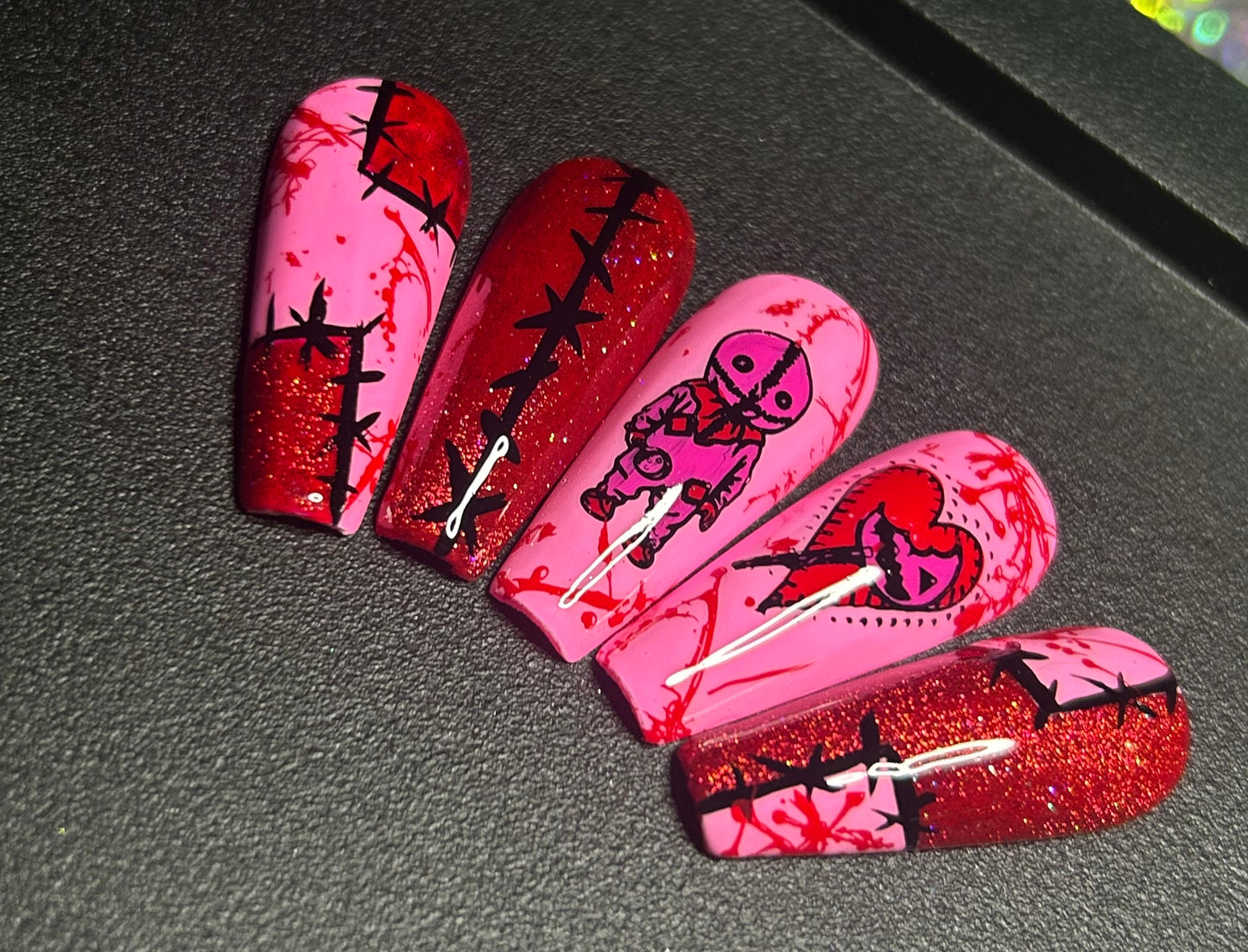 Sucker 4 you: Press on nails