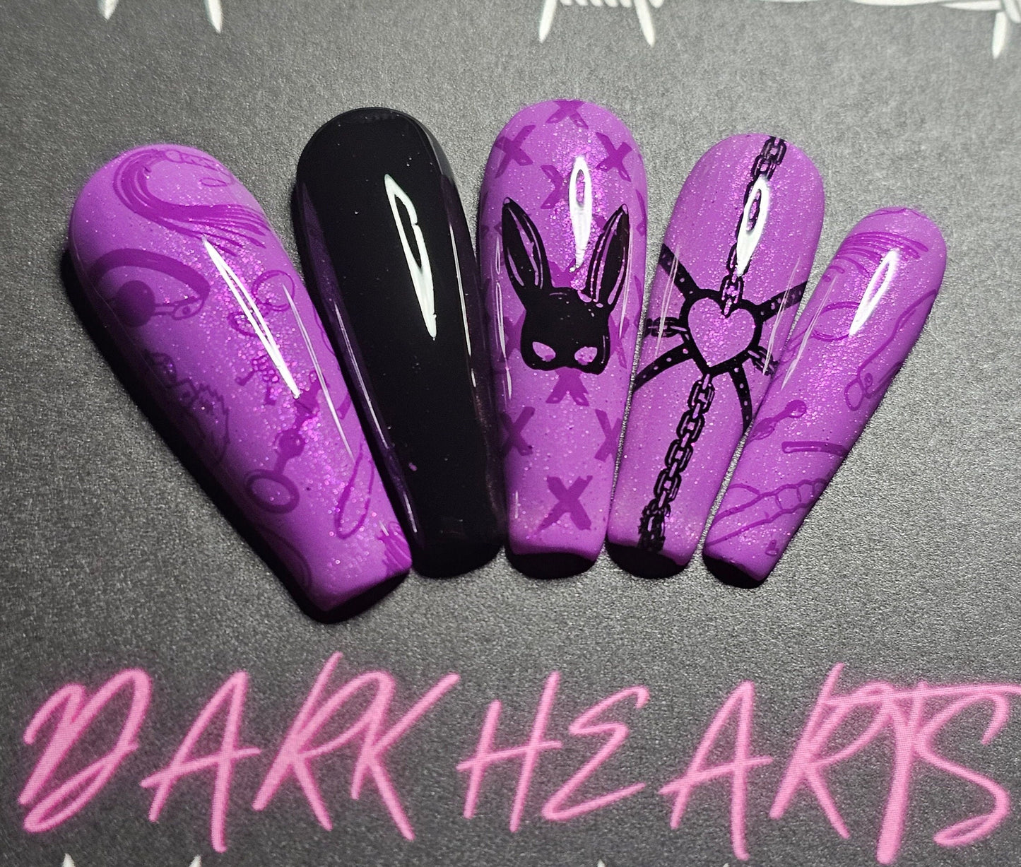 Slumber Party: Press on Nails
