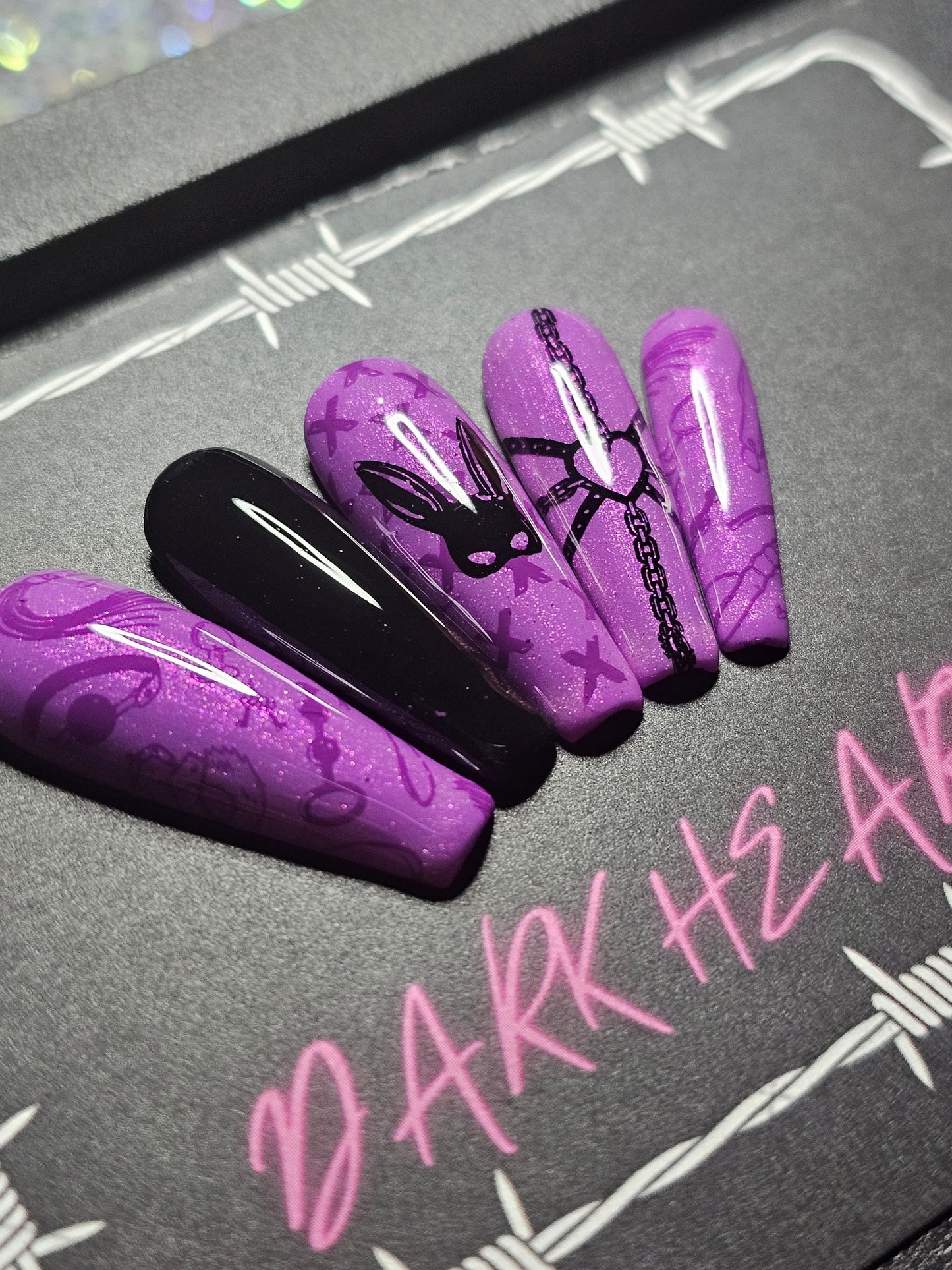 Slumber Party: Press on Nails