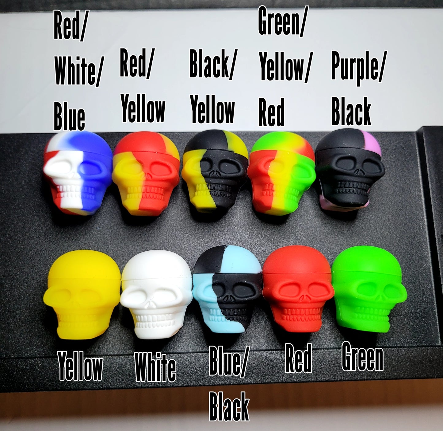 Silicone Skull Mini Jar w/ Metal Scoop