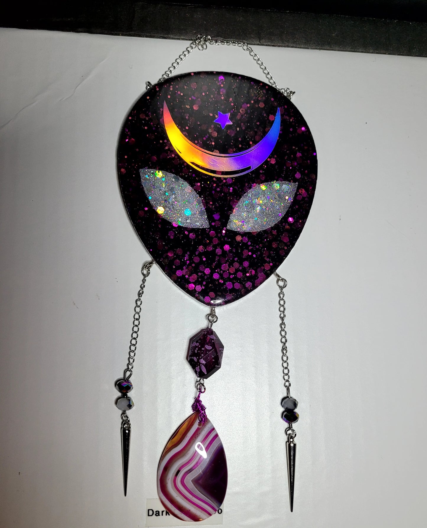 Alien wall hanger w/ striped agate stone