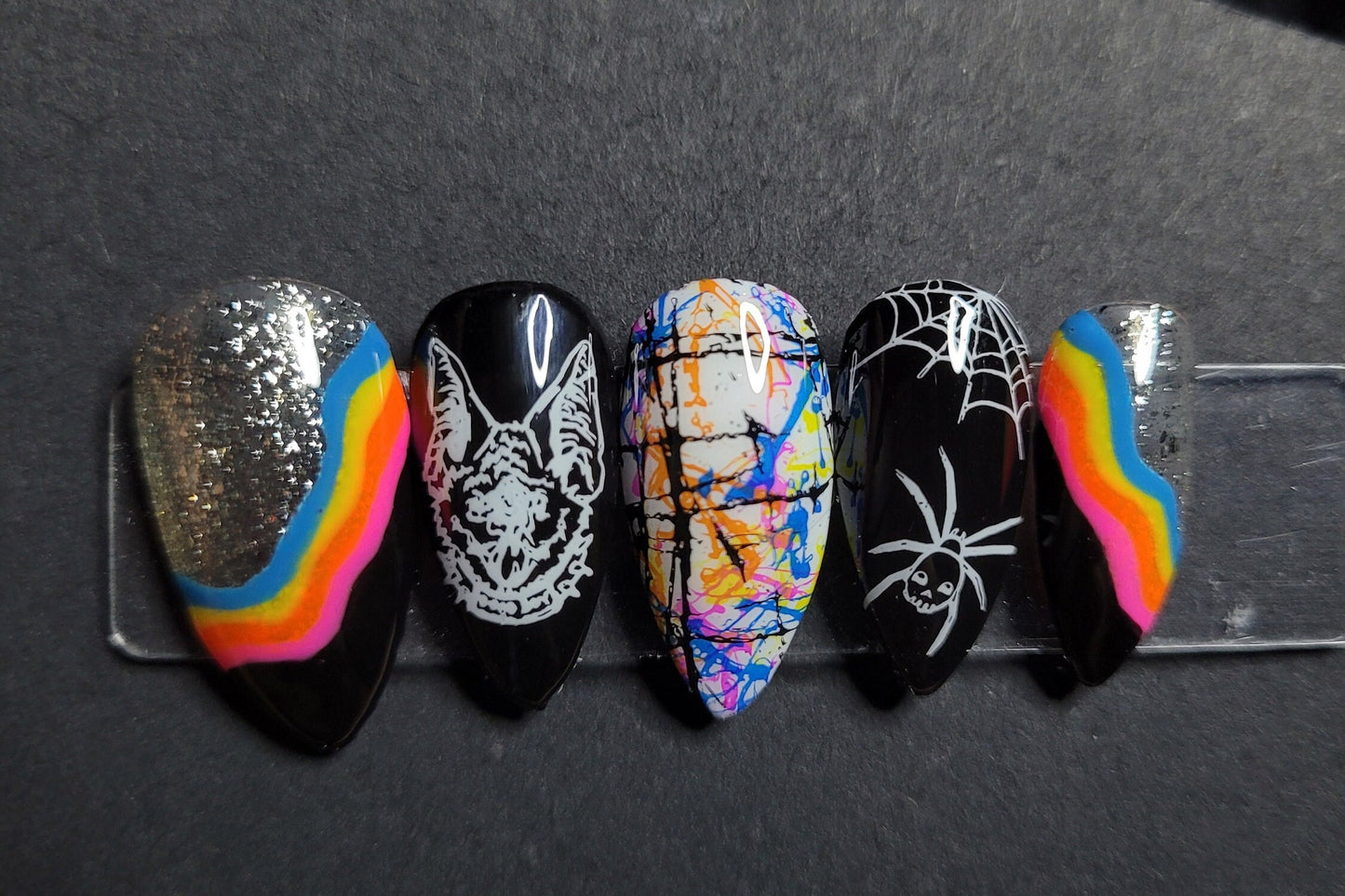 Weirdo: Press on Nails