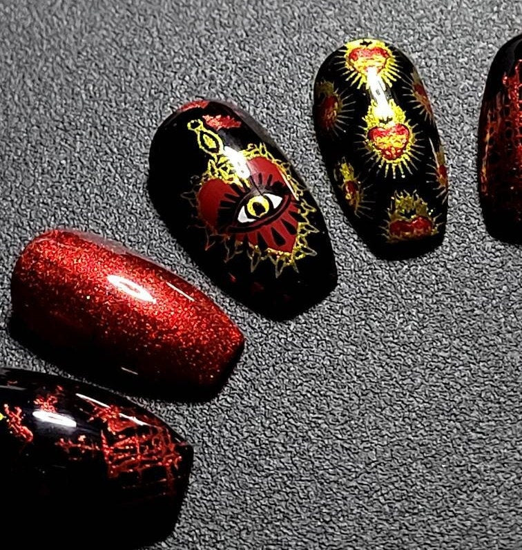 Sacred Heart: Press on Nails