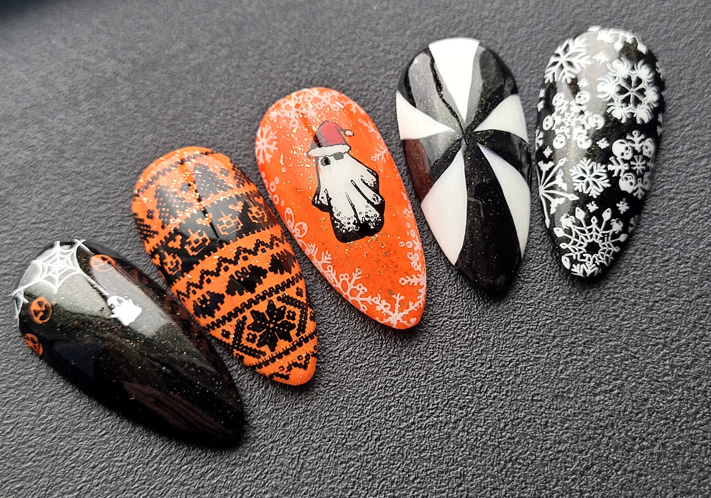 Haunt the Halls: Press on Nails