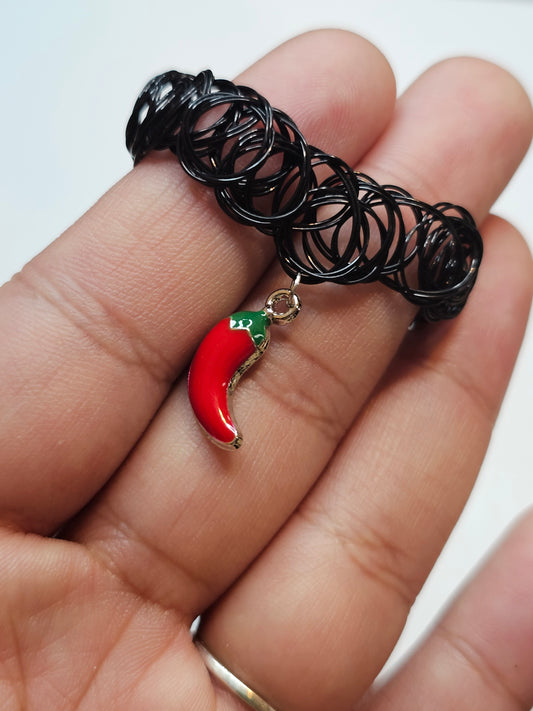 Pepper Choker