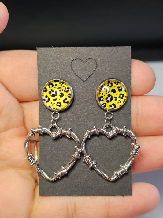Barbed Wore Heart Stud Earrings