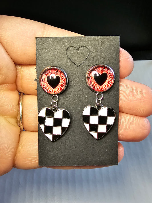 Red Heart Eye Stud Earrings
