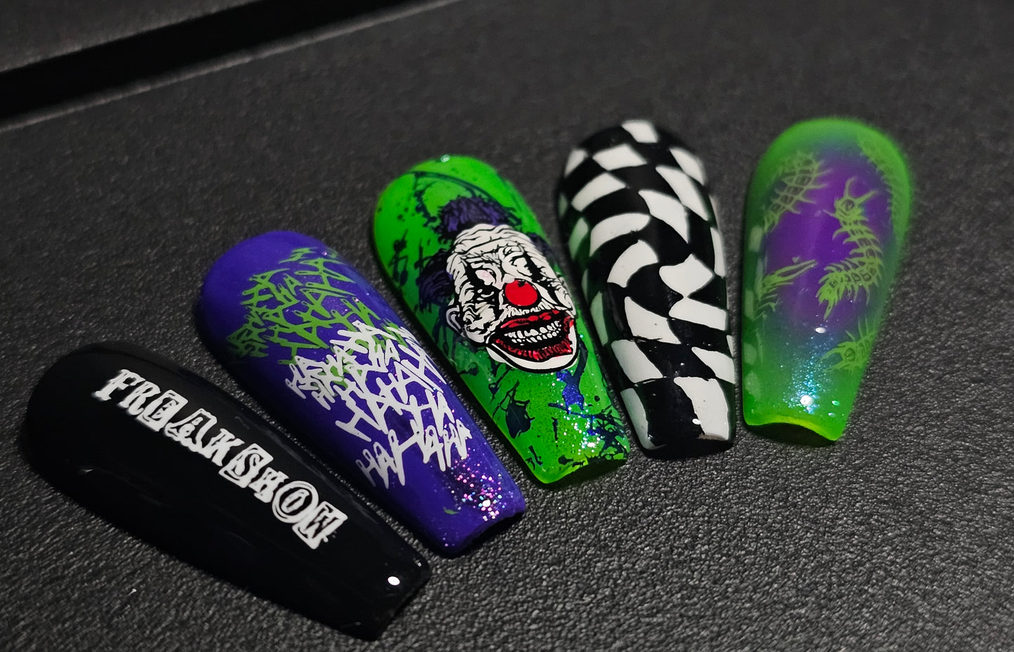 Freakshow: Press on Nails