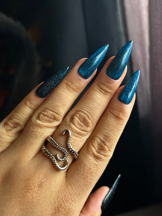 Ocean Eyes: Press on Nails