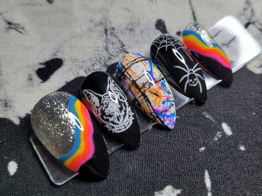 Weirdo: Press on Nails