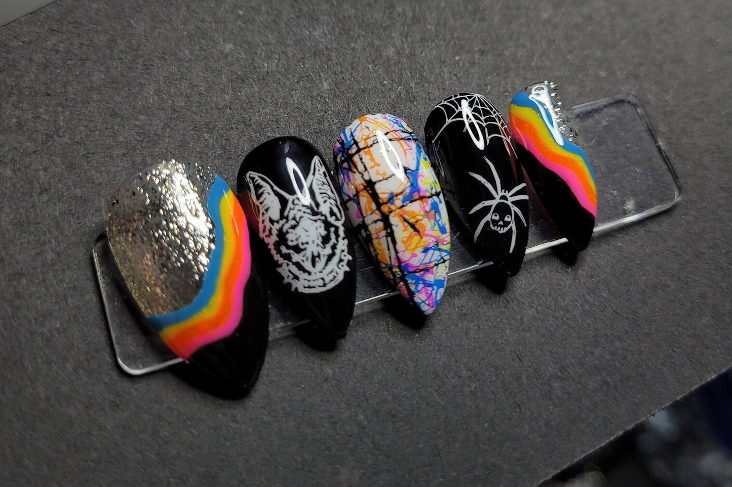 Weirdo: Press on Nails