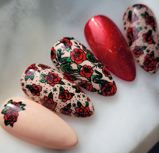Tattoo Babe: Press on Nails