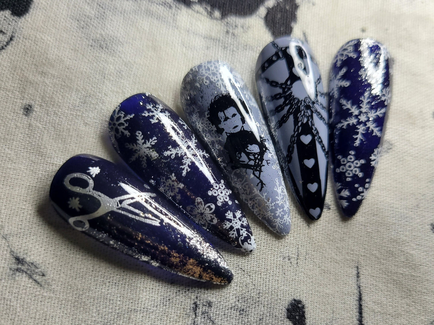 Alone: Press on Nails