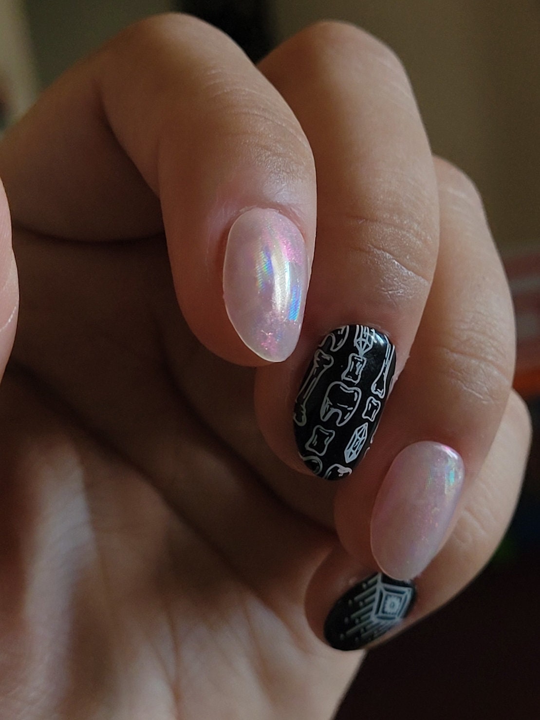 Mr. Creeps: Press on Nails