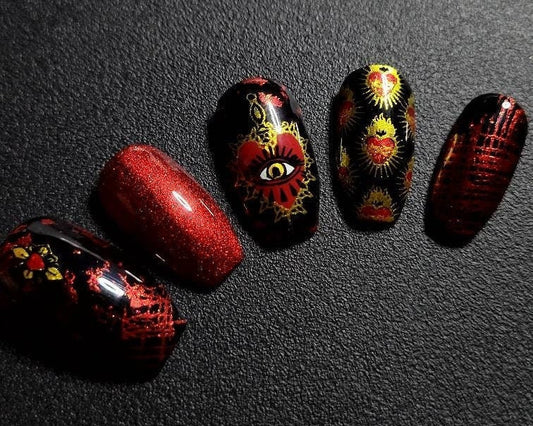 Sacred Heart: Press on Nails