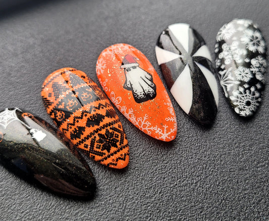 Haunt the Halls: Press on Nails