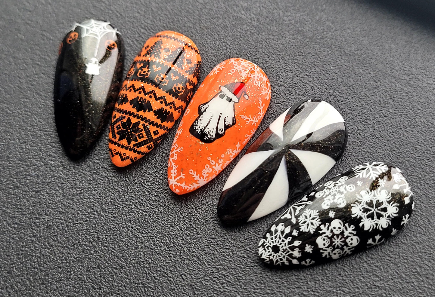 Haunt the Halls: Press on Nails