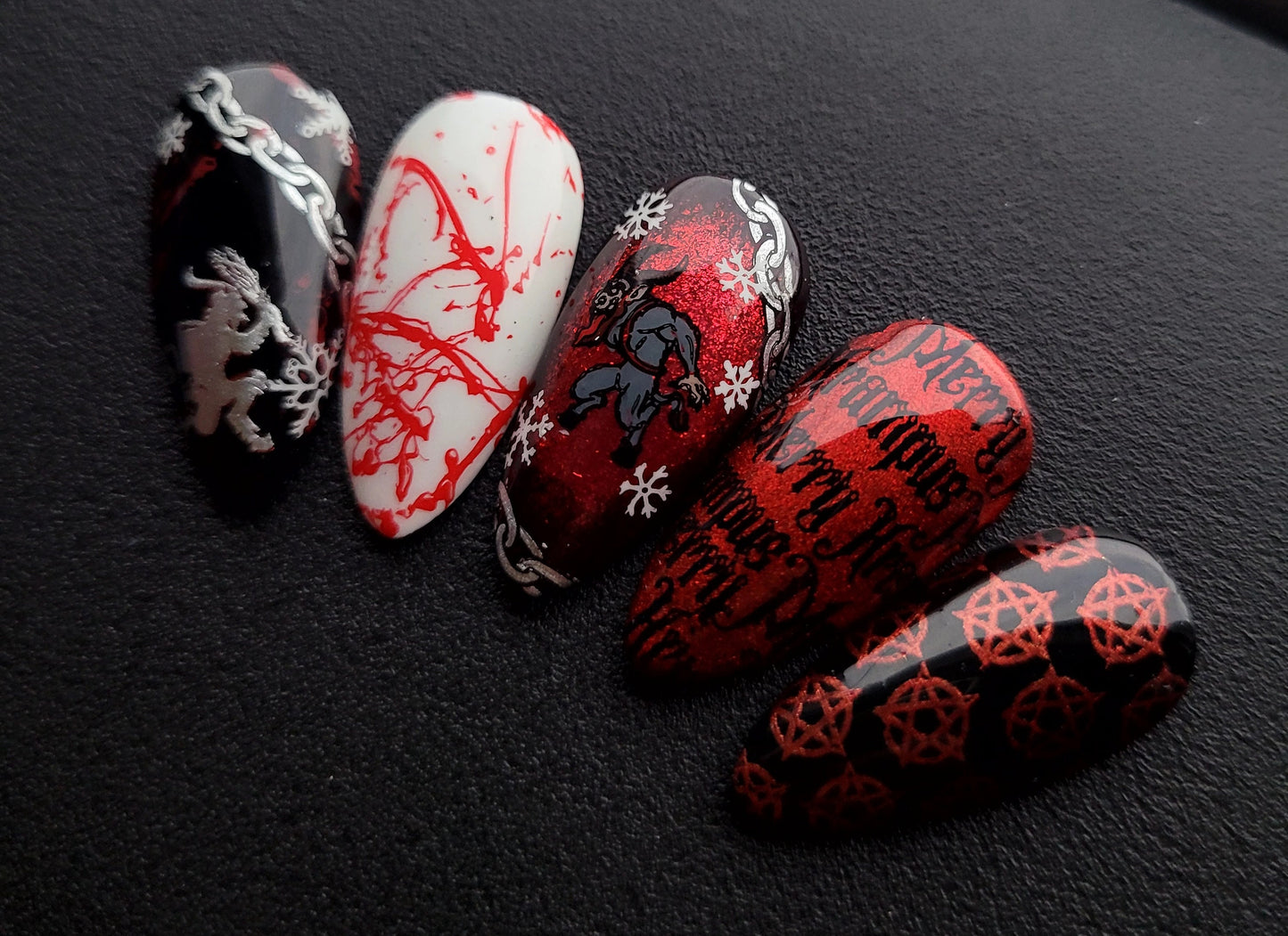 Christmas Demon: Press on Nails
